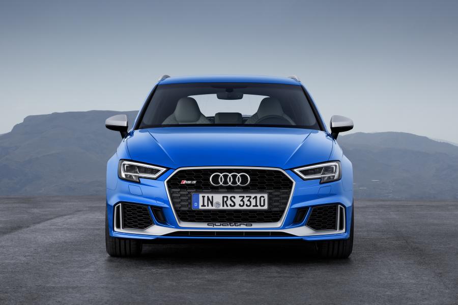  Audi RS3 Sportback (8V) 2017 года  (WW) (фото 3 из 40)